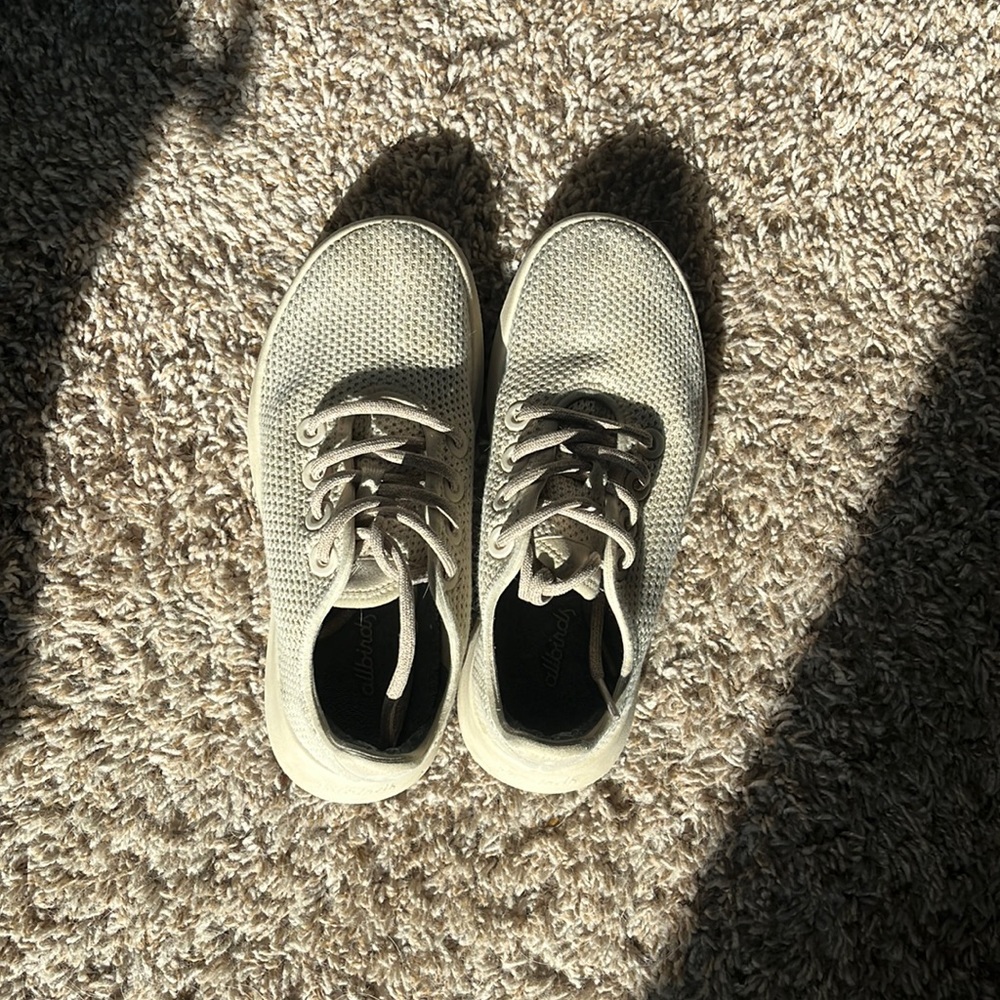 Allbirds womens size 6 tree runners
